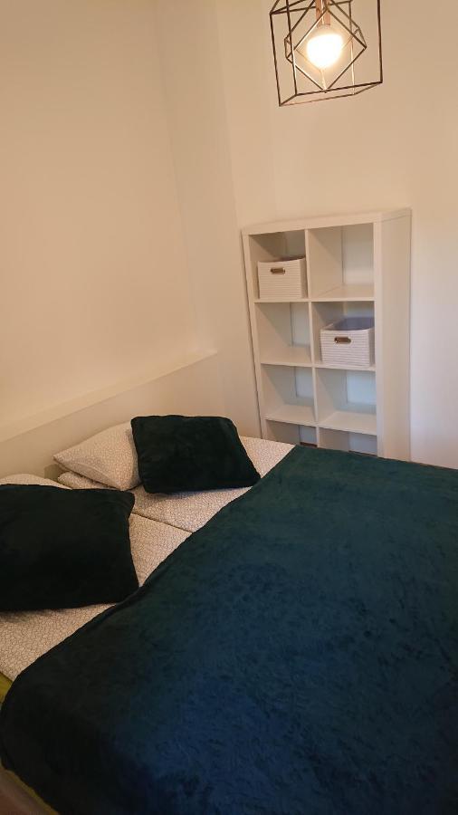 City Centre Kreutzwaldi Apartment, Free Parking تالين المظهر الخارجي الصورة