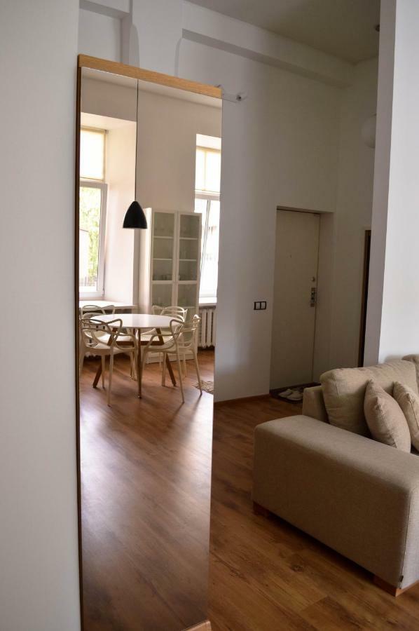 City Centre Kreutzwaldi Apartment, Free Parking تالين المظهر الخارجي الصورة