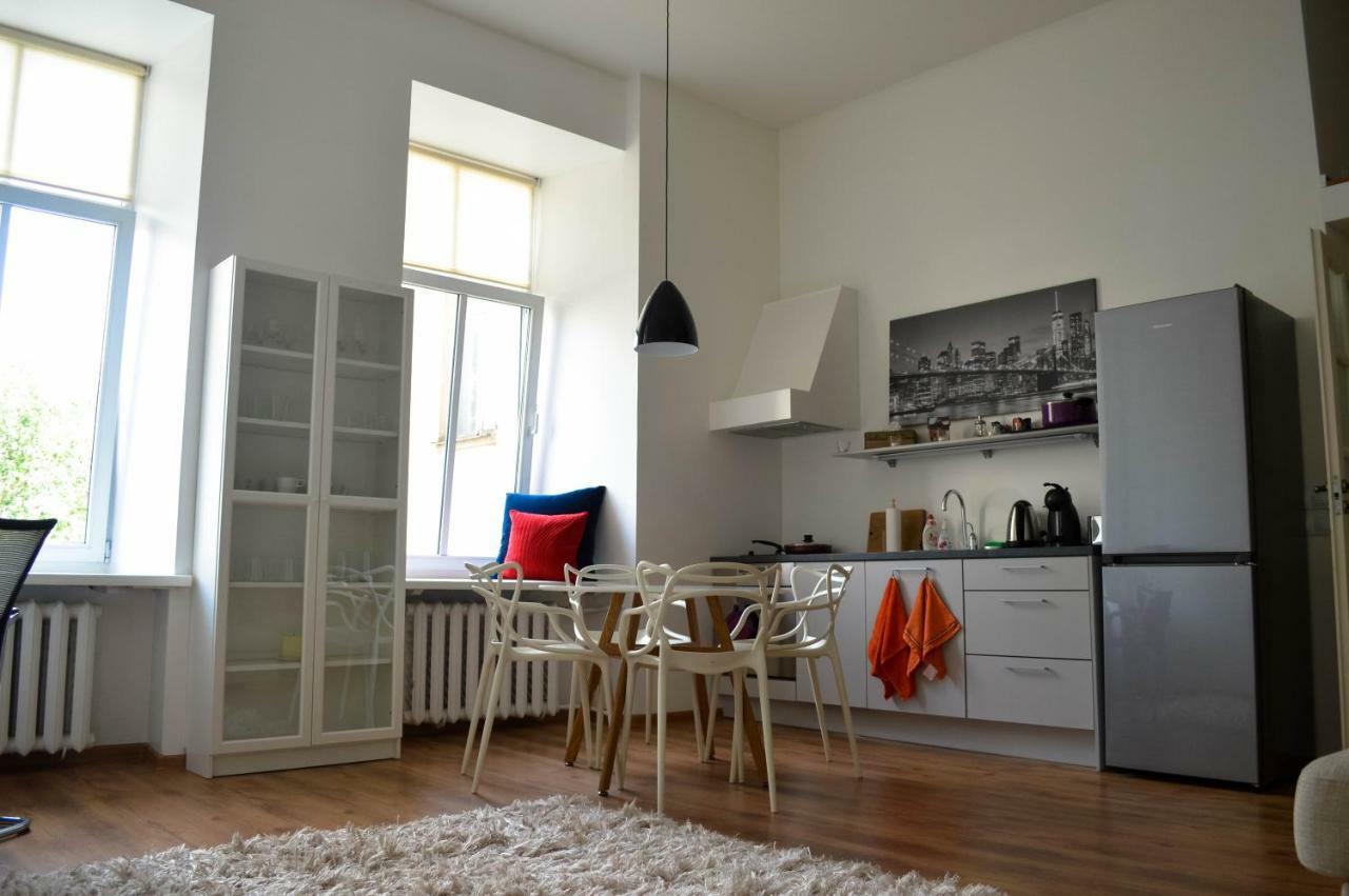 City Centre Kreutzwaldi Apartment, Free Parking تالين المظهر الخارجي الصورة